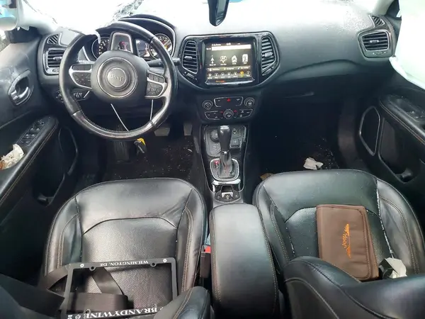 3C4NJDCB0JT280465 2018 JEEP COMPASS - Image 8