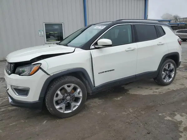 3C4NJDCB0JT280627 2018 JEEP COMPASS - Image 1