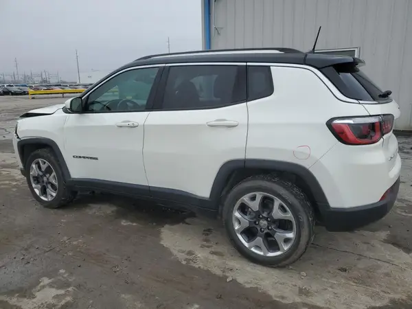 3C4NJDCB0JT280627 2018 JEEP COMPASS - Image 2