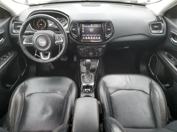 3C4NJDCB0JT280627 2018 JEEP COMPASS - Image 8