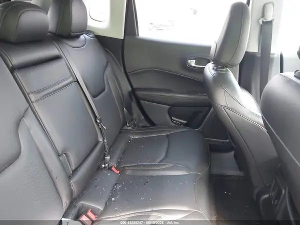 3C4NJDCB0JT299291 2018 JEEP COMPASS - Image 8