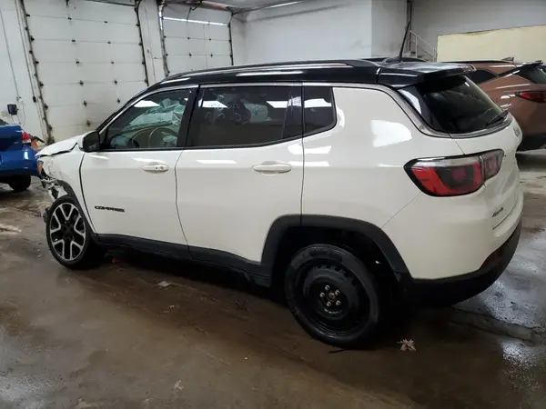 3C4NJDCB0JT314744 2018 JEEP COMPASS - Image 2