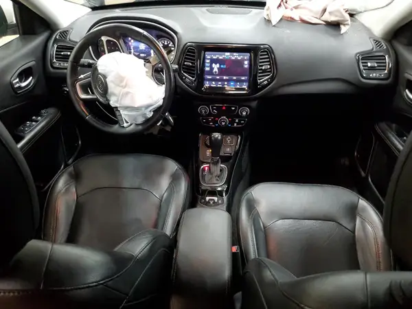 3C4NJDCB0JT314744 2018 JEEP COMPASS - Image 8
