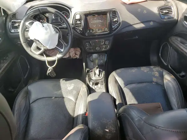3C4NJDCB0JT316042 2018 JEEP COMPASS - Image 8