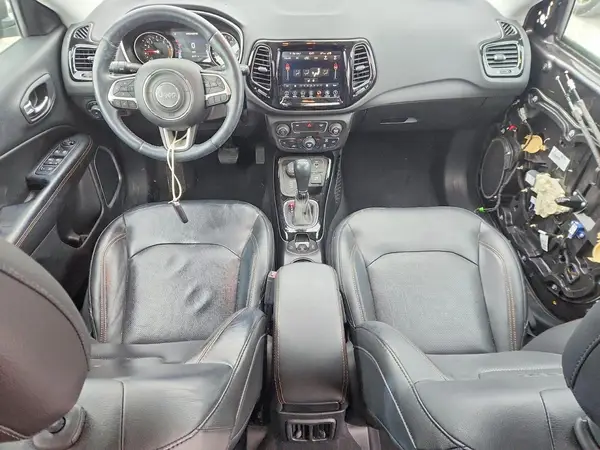 3C4NJDCB0JT320673 2018 JEEP COMPASS - Image 8