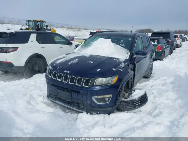 3C4NJDCB0JT328630 2018 JEEP COMPASS - Image 2