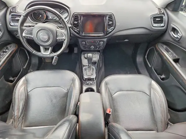 3C4NJDCB0JT328983 2018 JEEP COMPASS - Image 8