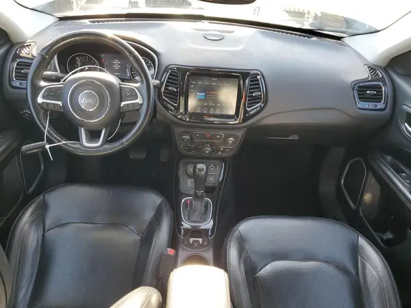 3C4NJDCB0JT330636 2018 JEEP COMPASS - Image 8