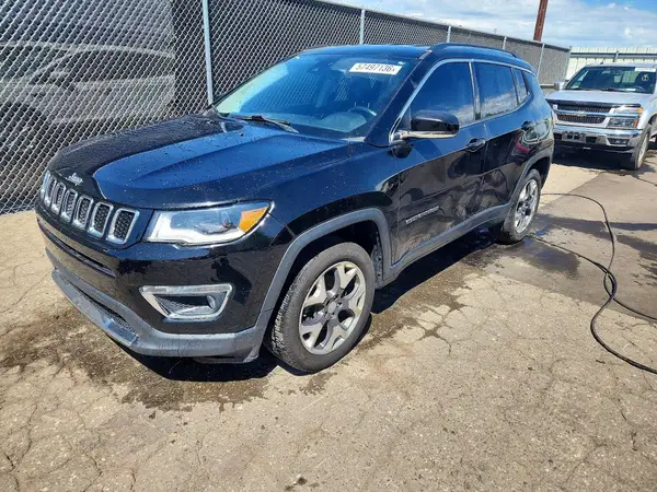 3C4NJDCB0JT332516 2018 JEEP COMPASS - Image 1