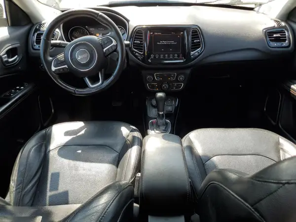 3C4NJDCB0JT332743 2018 JEEP COMPASS - Image 8