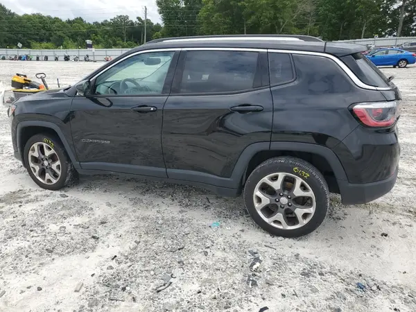 3C4NJDCB0JT340924 2018 JEEP COMPASS - Image 2