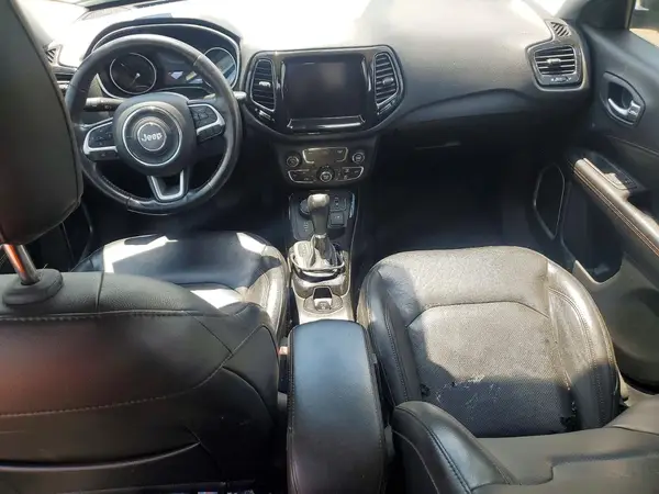 3C4NJDCB0JT349283 2018 JEEP COMPASS - Image 8