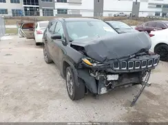 3C4NJDCB0JT360624 2018 JEEP COMPASS