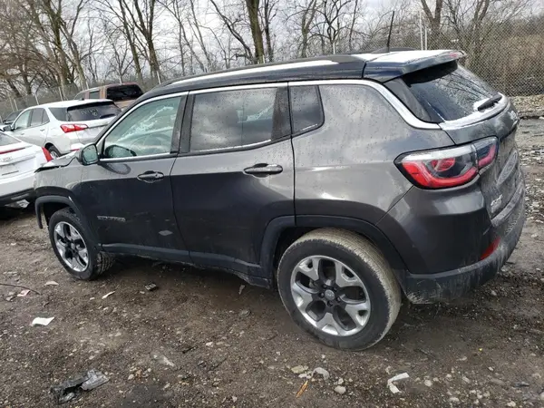3C4NJDCB0JT372966 2018 JEEP COMPASS - Image 2