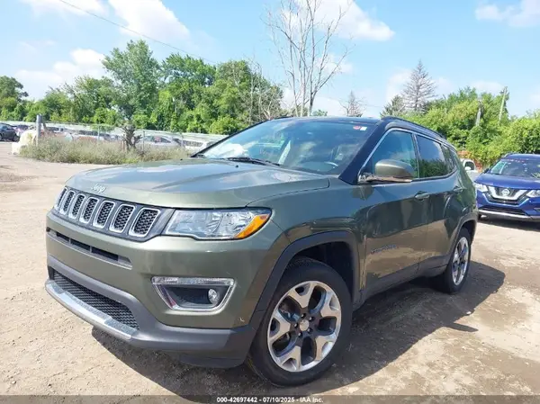 3C4NJDCB0JT397690 2018 JEEP COMPASS - Image 2