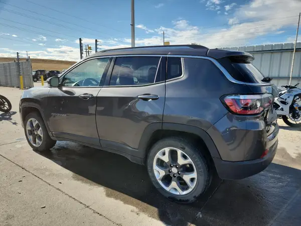 3C4NJDCB0JT453787 2018 JEEP COMPASS - Image 2