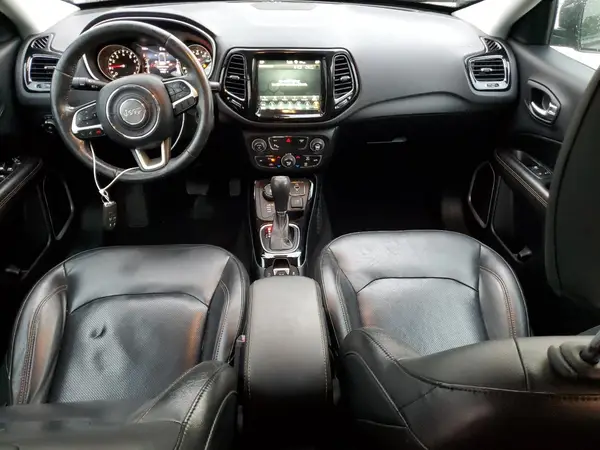 3C4NJDCB0JT455586 2018 JEEP COMPASS - Image 8