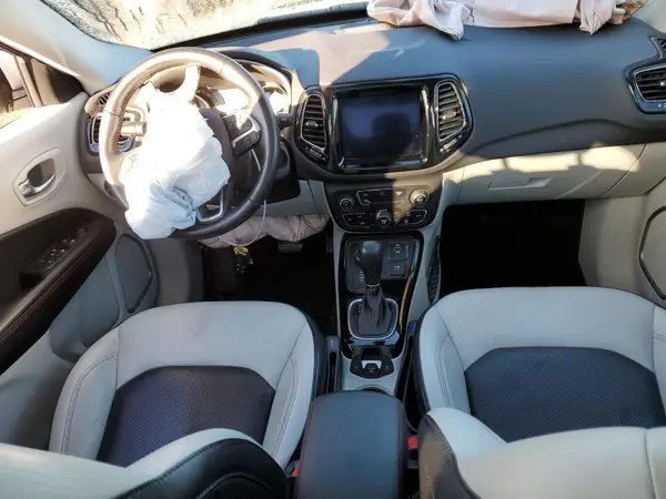 3C4NJDCB0JT481329 2018 JEEP COMPASS - Image 8