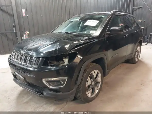 3C4NJDCB0JT482397 2018 JEEP COMPASS - Image 2