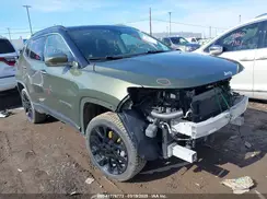 3C4NJDCB0JT483727 2018 JEEP COMPASS