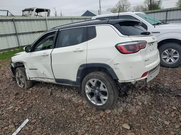 3C4NJDCB0KT599043 2019 JEEP COMPASS - Image 2