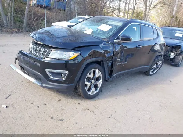 3C4NJDCB0KT651674 2019 JEEP COMPASS - Image 2