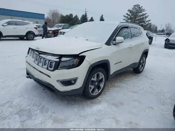 3C4NJDCB0KT666577 2019 JEEP COMPASS - Image 2