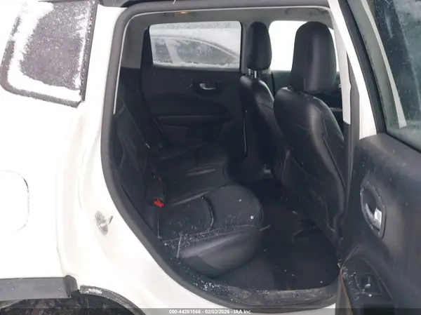 3C4NJDCB0KT666577 2019 JEEP COMPASS - Image 8