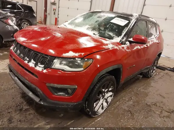 3C4NJDCB0KT673366 2019 JEEP COMPASS - Image 2