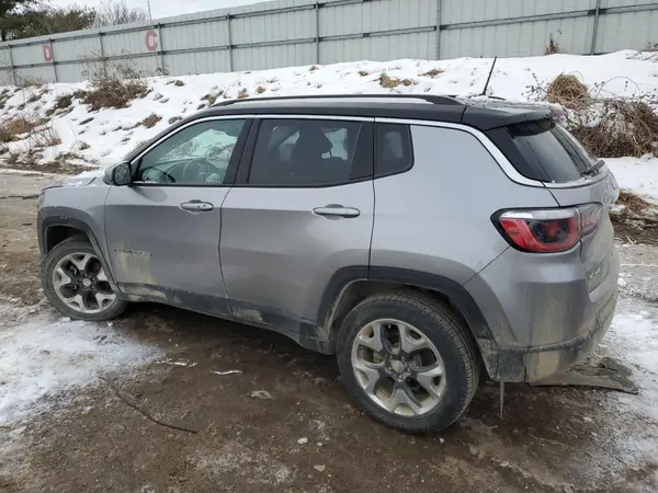3C4NJDCB0KT737082 2019 JEEP COMPASS - Image 2