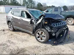 3C4NJDCB0KT741682 2019 JEEP COMPASS
