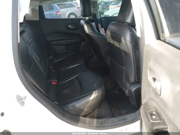 3C4NJDCB0KT752942 2019 JEEP COMPASS - Image 8
