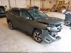 3C4NJDCB0KT806255 2019 JEEP COMPASS
