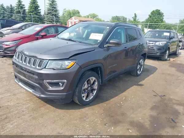 3C4NJDCB0KT817868 2019 JEEP COMPASS - Image 2