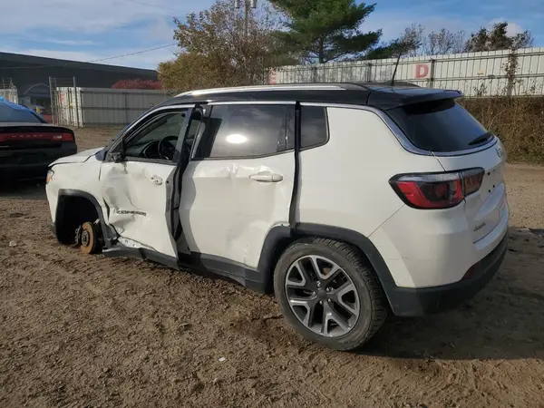 3C4NJDCB0KT827459 2019 JEEP COMPASS - Image 2