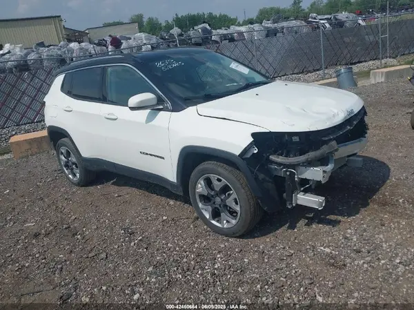3C4NJDCB0KT842673 2019 JEEP COMPASS - Image 1