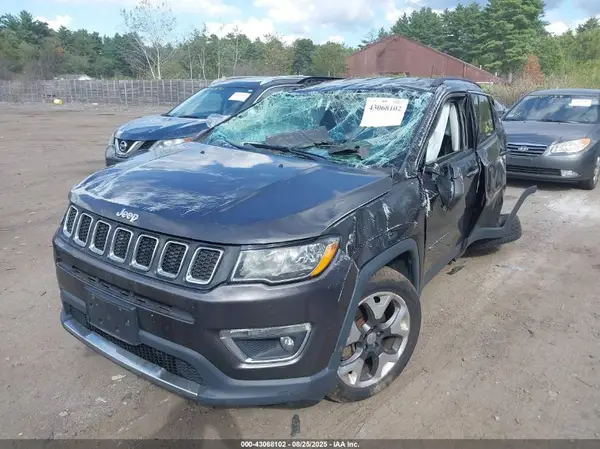 3C4NJDCB0LT137017 2020 JEEP COMPASS - Image 2