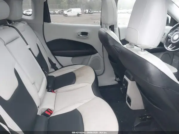 3C4NJDCB0LT233570 2020 JEEP COMPASS - Image 8