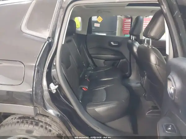 3C4NJDCB0LT250241 2020 JEEP COMPASS - Image 8