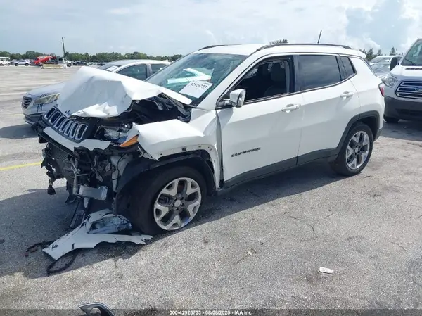 3C4NJDCB0MT527603 2021 JEEP COMPASS - Image 2