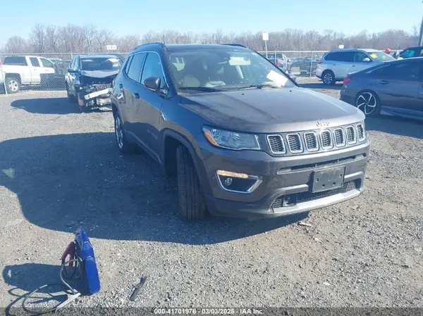 3C4NJDCB0MT583329 2021 JEEP COMPASS - Image 1