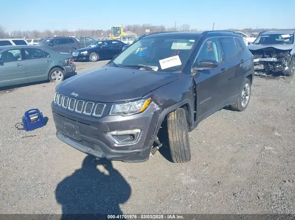 3C4NJDCB0MT583329 2021 JEEP COMPASS - Image 2