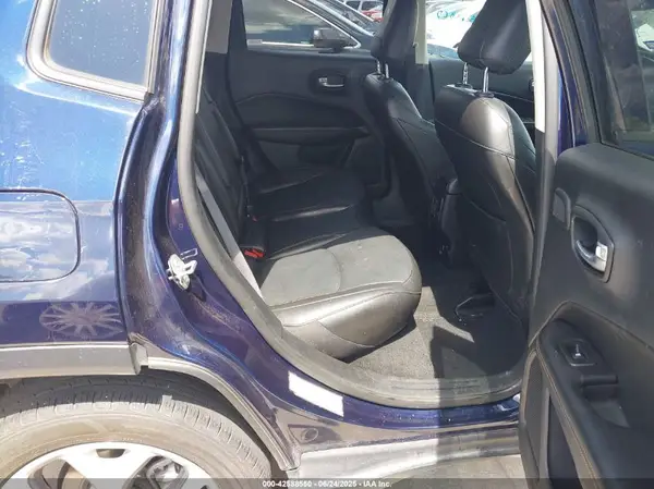 3C4NJDCB0MT586828 2021 JEEP COMPASS - Image 8