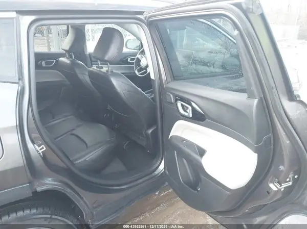 3C4NJDCB0NT102125 2022 JEEP COMPASS - Image 8