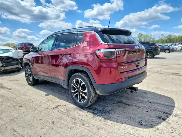 3C4NJDCB0NT107504 2022 JEEP COMPASS - Image 2