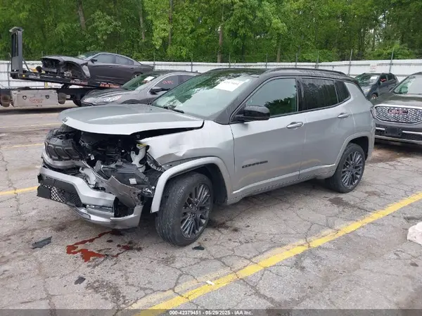 3C4NJDCB0NT108670 2022 JEEP COMPASS - Image 2