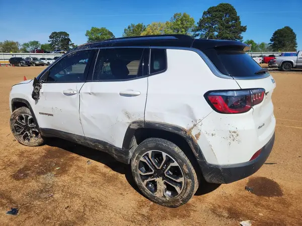 3C4NJDCB0NT144794 2022 JEEP COMPASS - Image 2