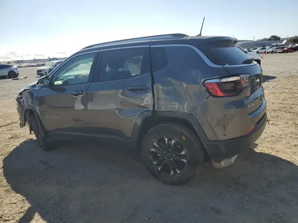 3C4NJDCB0NT161594 2022 JEEP COMPASS - Image 2