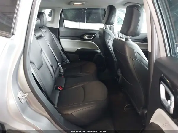 3C4NJDCB0NT168545 2022 JEEP COMPASS - Image 8
