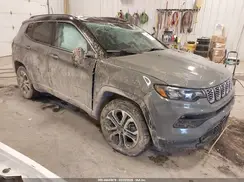 3C4NJDCB0NT174376 2022 JEEP COMPASS